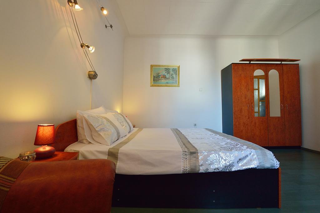 Atlas Accommodation Bukarest Eksteriør billede
